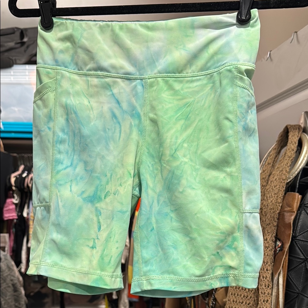 Senita Green Tie-Dye Women's Shorts